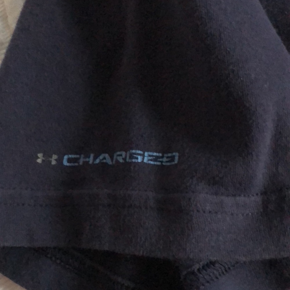 Under Armour T-Shirt - Picture 4 of 5